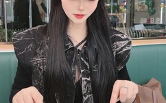 我女朋友的母亲完整视频有翻译